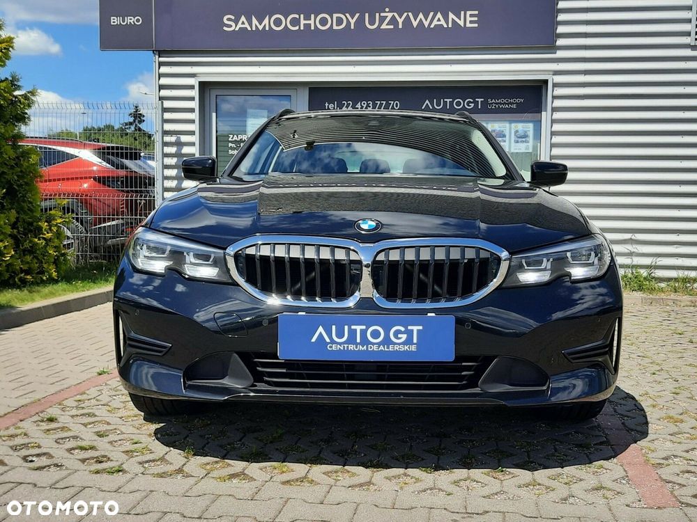BMW Seria 3 318i Advantage - 21