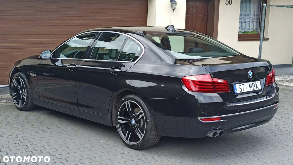 BMW Seria 5 525d xDrive Luxury Line - 9