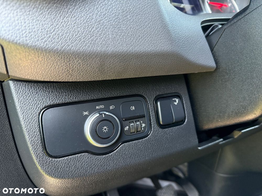 Mercedes-Benz Sprinter - 17