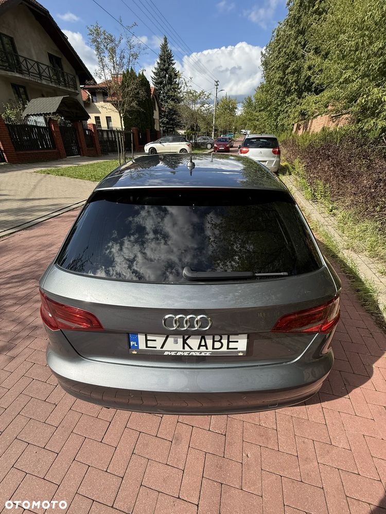 Audi A3 Sportback 1.6 TDI (clean diesel) S tronic Attraction - 21