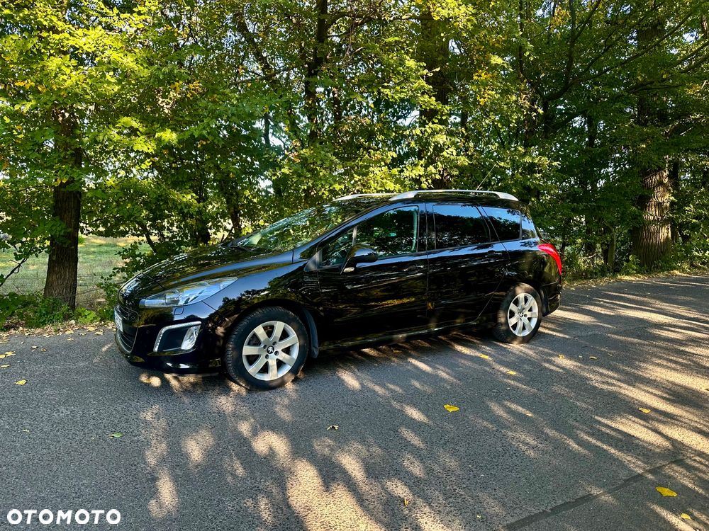 Peugeot 308 - 1