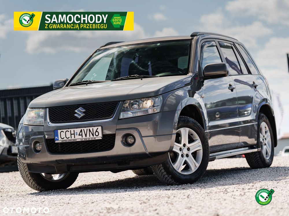 Suzuki Grand Vitara 2.0 Comfort + Family - 1
