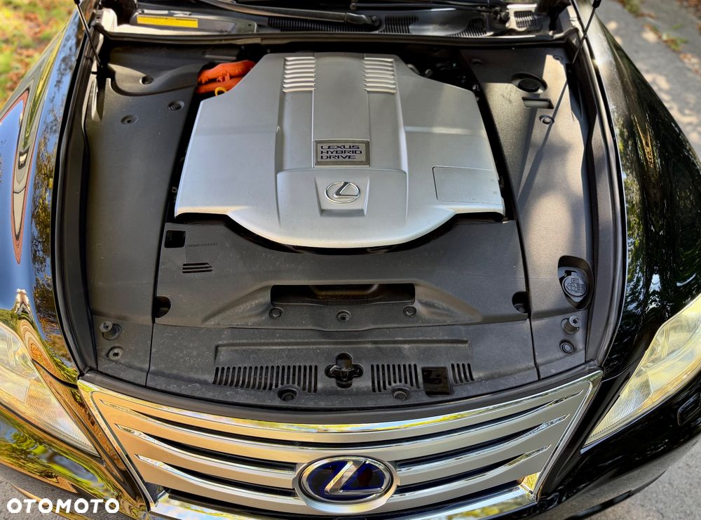 Lexus LS - 14