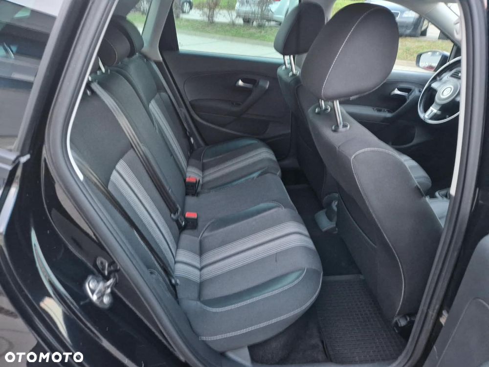 Volkswagen Polo 1.2 MATCH - 13