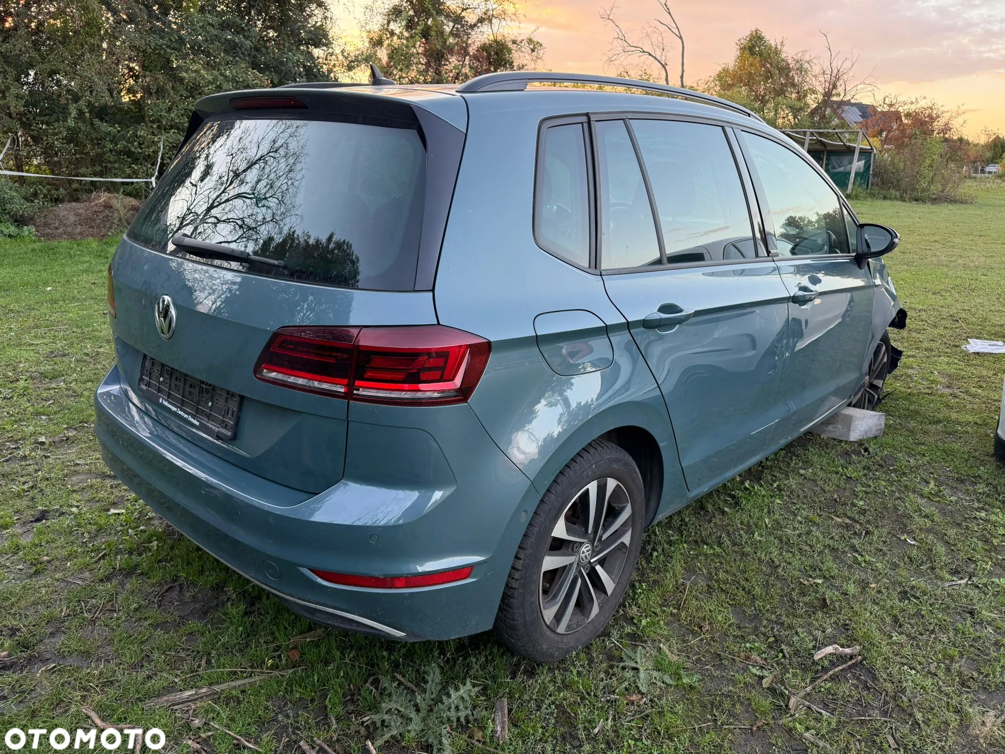 Volkswagen Golf Sportsvan VII SV 1.0 TSI IQ Drive - 4
