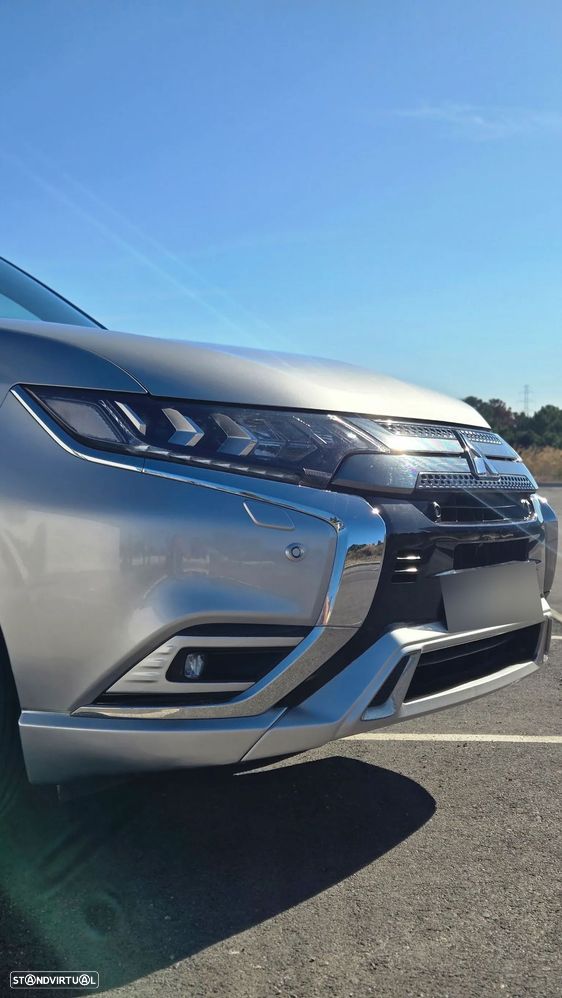 Mitsubishi Outlander - 6