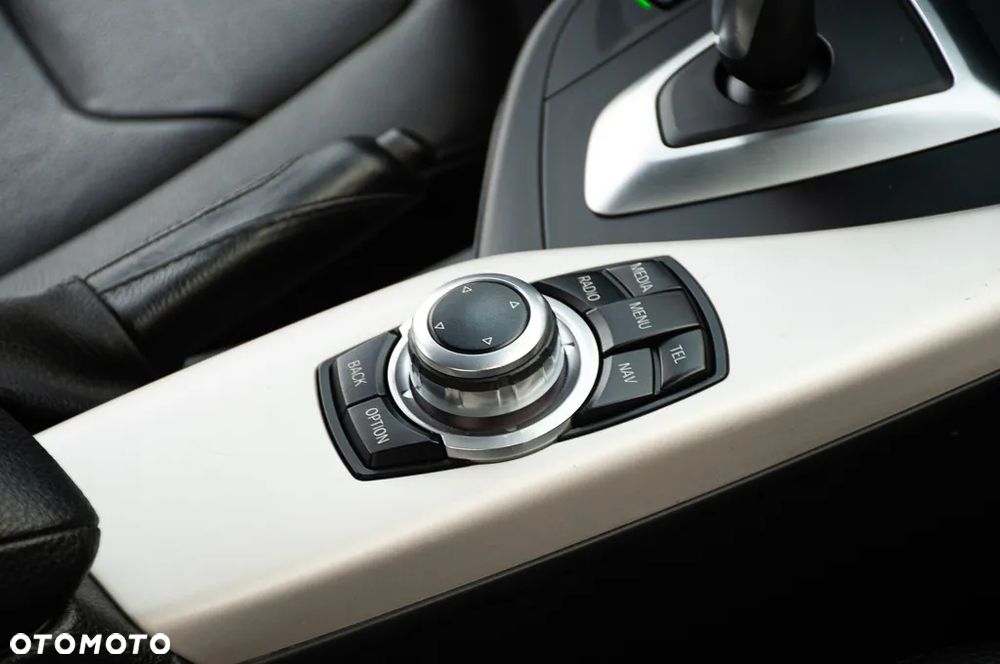 BMW Seria 1 118d Sport - 12