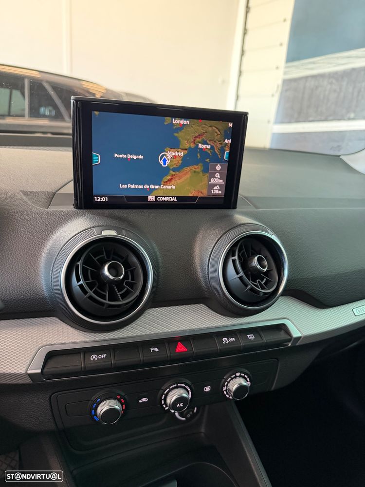 Audi Q2 30 TDI Design - 15