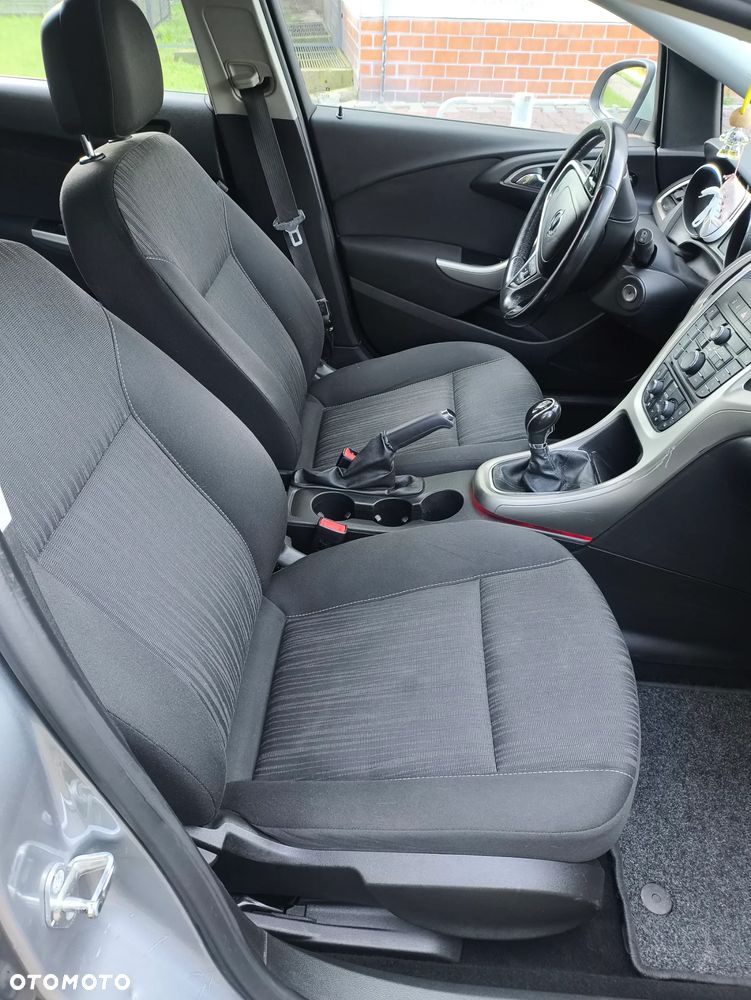 Opel Astra 1.6 Cosmo - 26