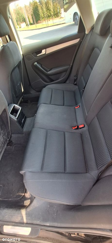 Audi A4 Avant - 9