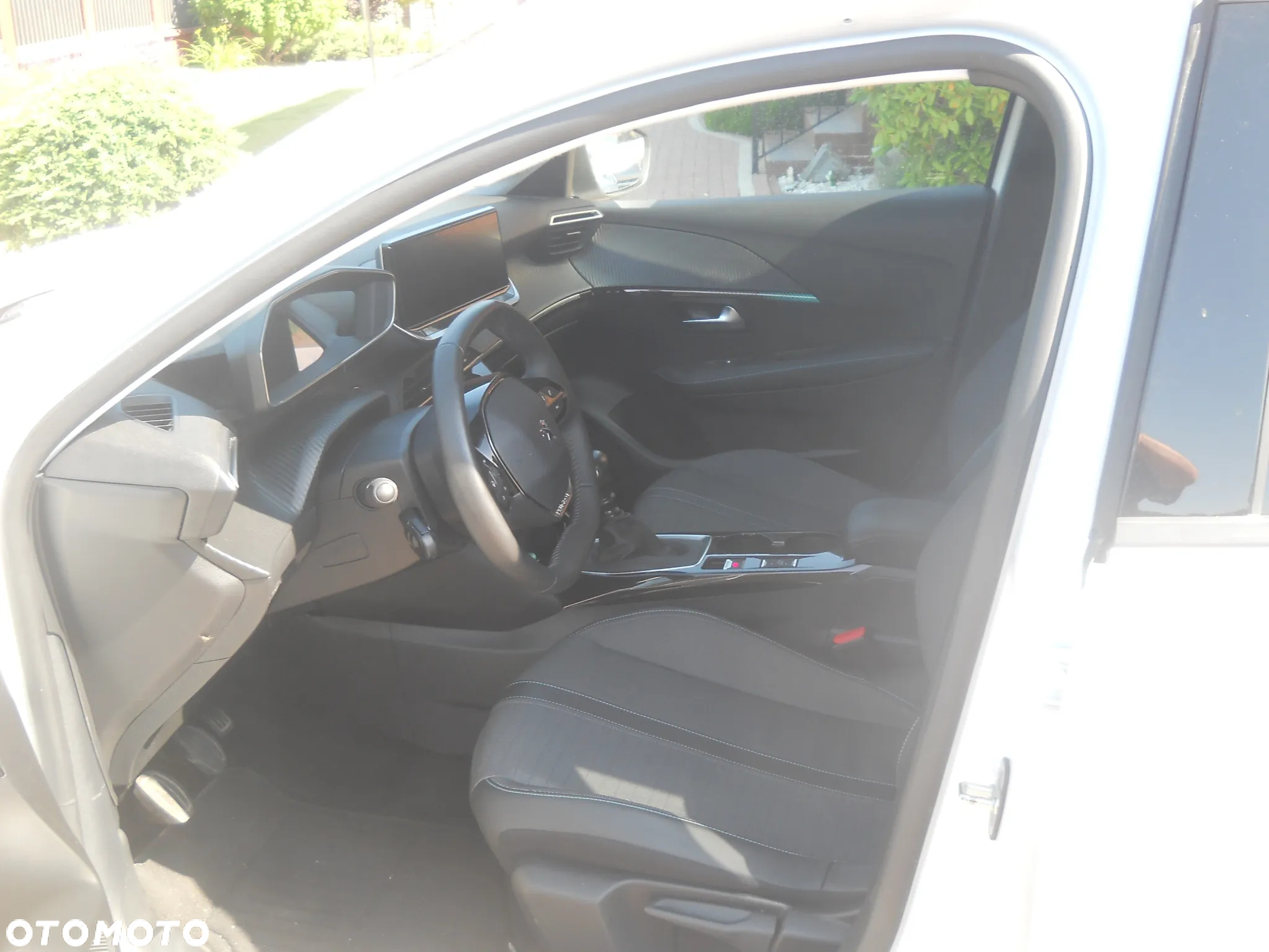 Peugeot 208 1.5 BlueHDi Allure Pack S&S - 5