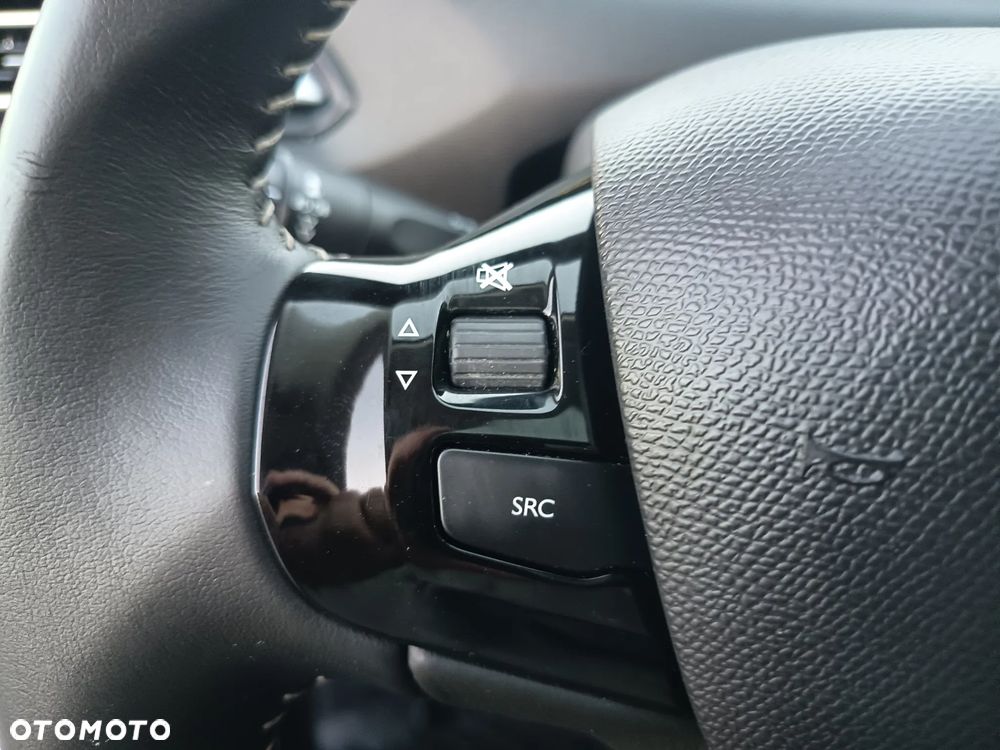 Peugeot 308 BlueHDi 150 EAT6 Stop & Start Allure - 25
