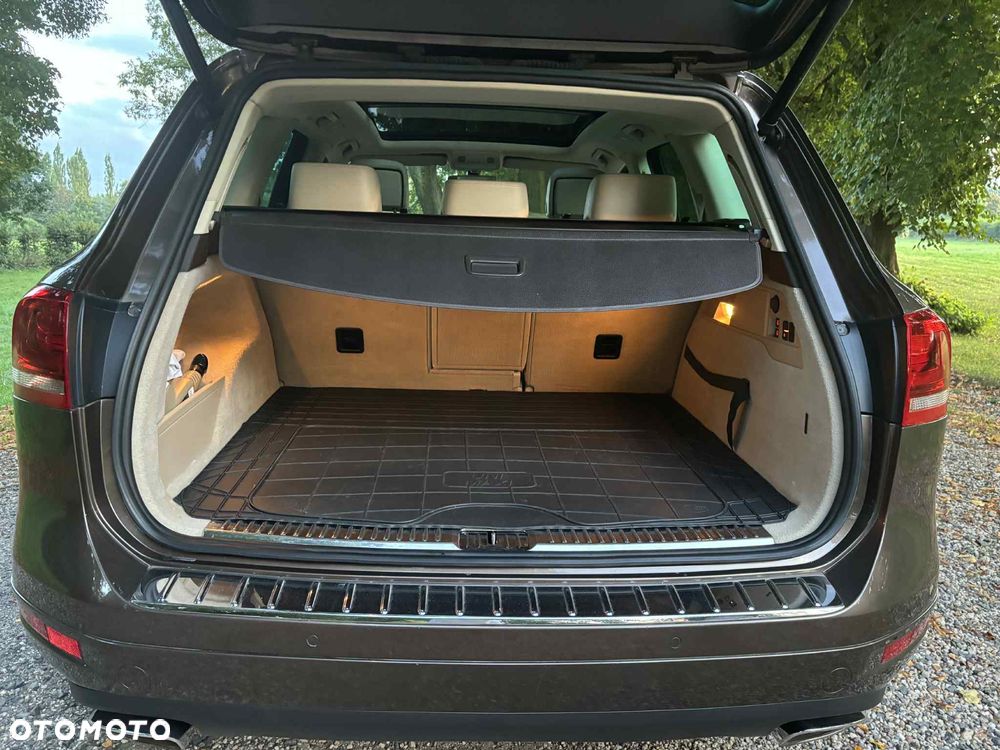 Volkswagen Touareg 3.0 V6 TDI BMT Perfectline - 23