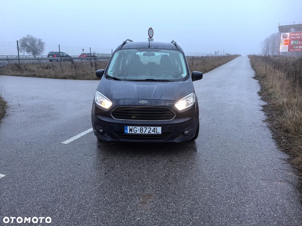 Ford Tourneo Courier - 10