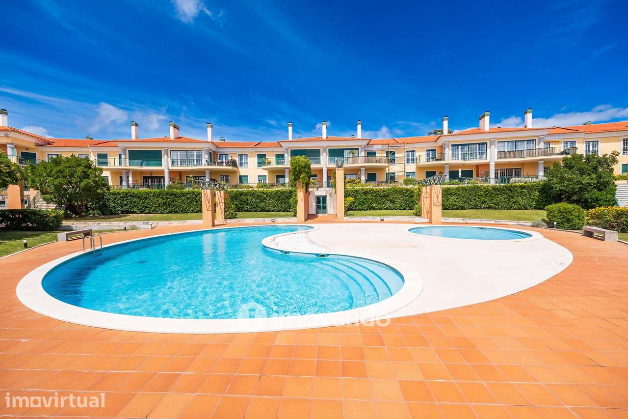 Apartamento T3 com garagem, em condomínio com piscina, em Bicesse - Grande imagem: 2/59