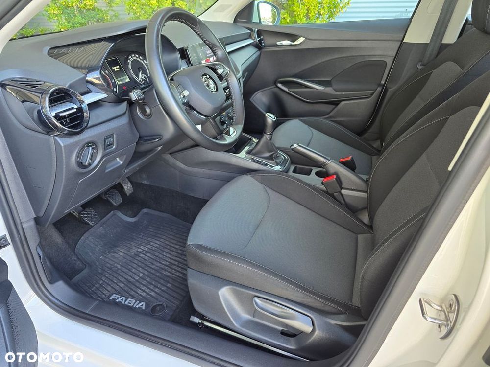 Skoda Fabia 1.0 TSI Ambition - 9