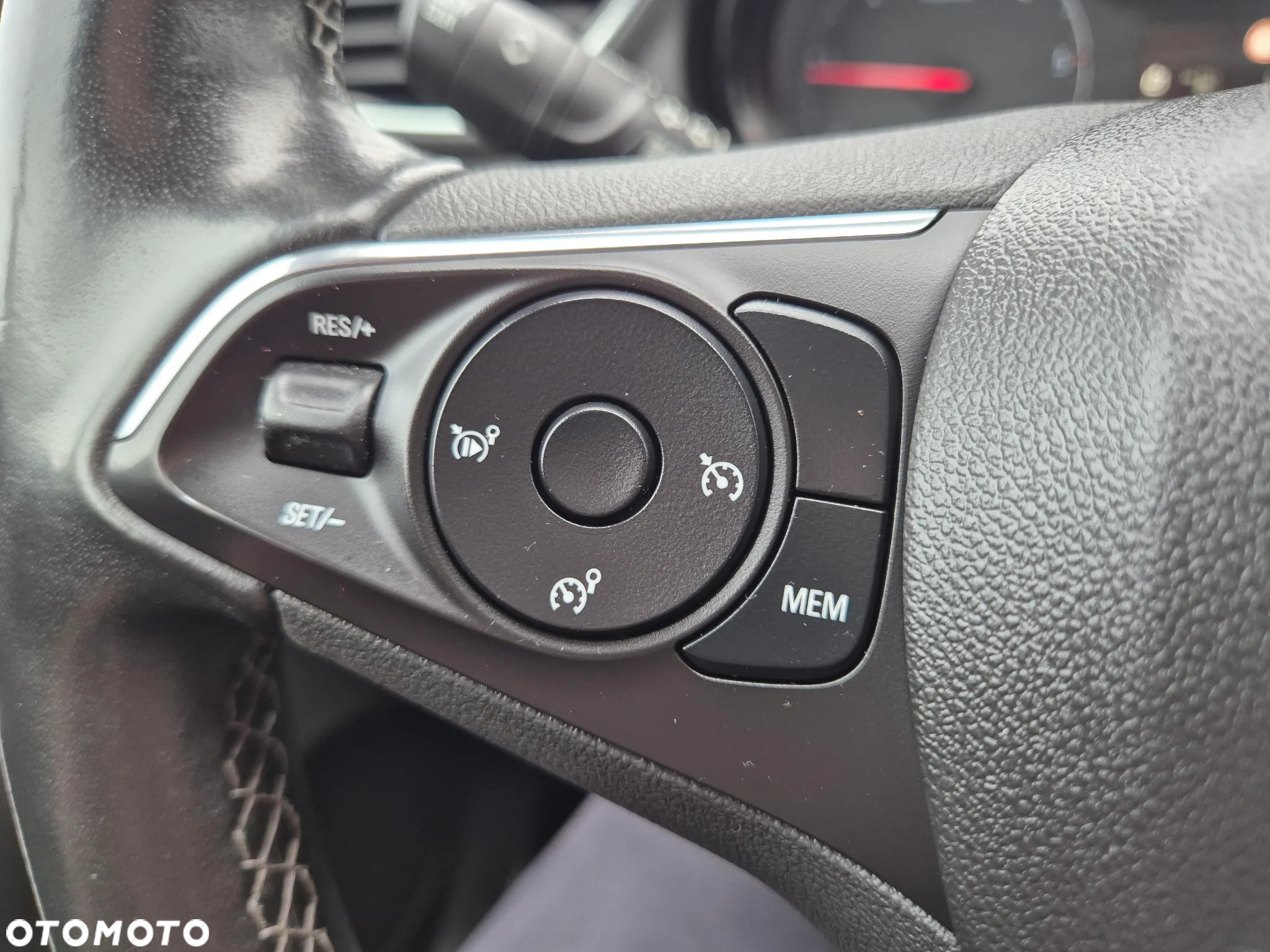Opel Grandland X 1.6 D Start/Stop Business INNOVATION - 18