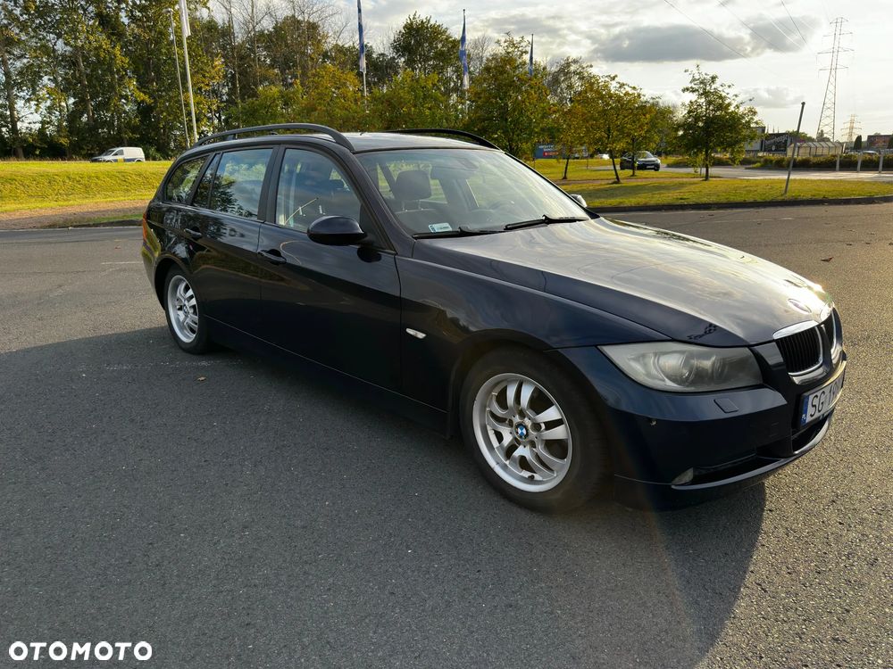 BMW Seria 3 318d - 12