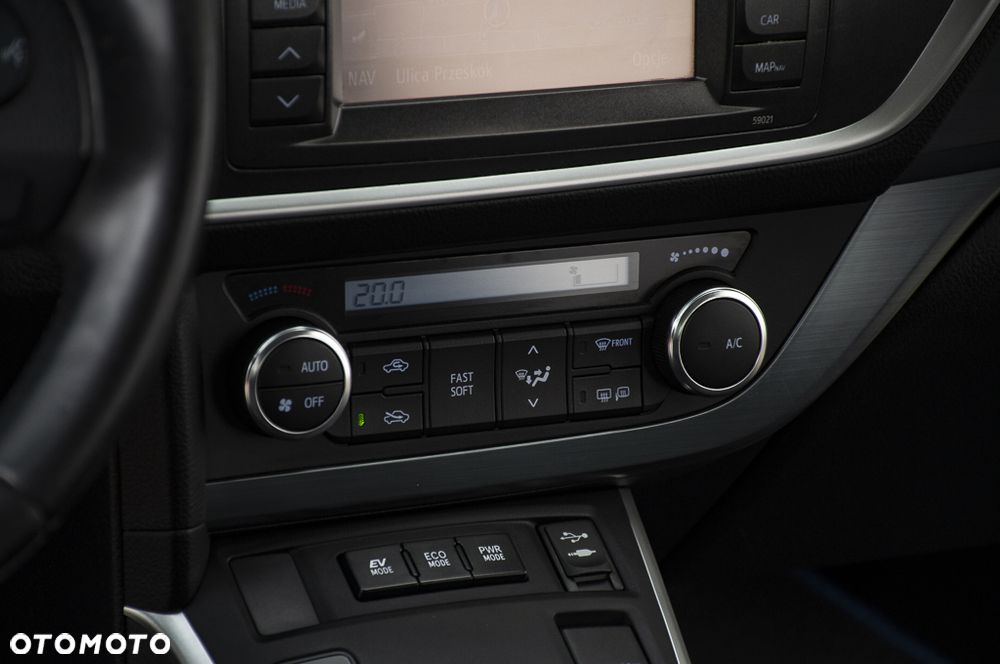 Toyota Auris - 32