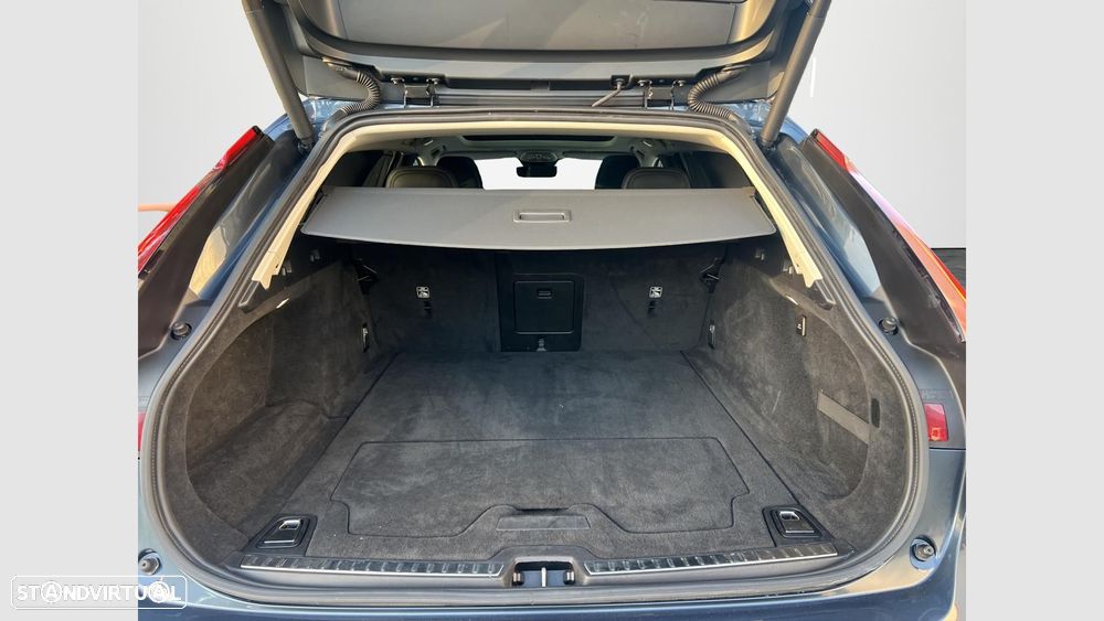 Volvo V90 2.0 T6 PHEV Plus Bright AWD - 16