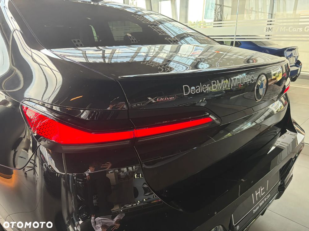 BMW Seria 7 740d xDrive mHEV sport - 5