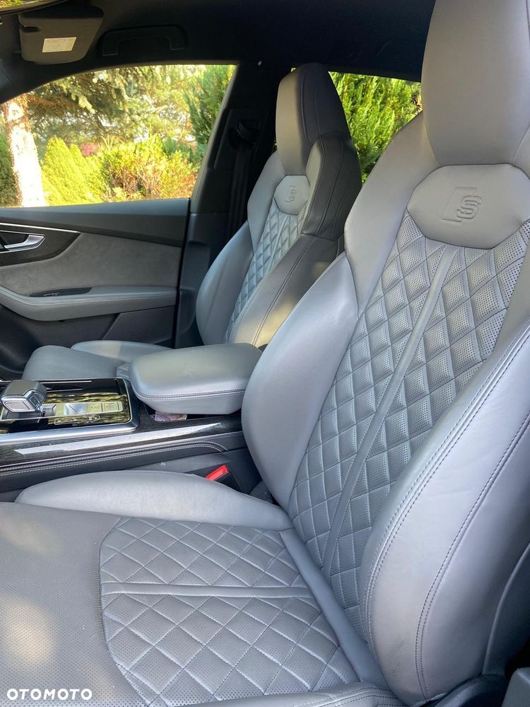 Audi SQ8 - 9