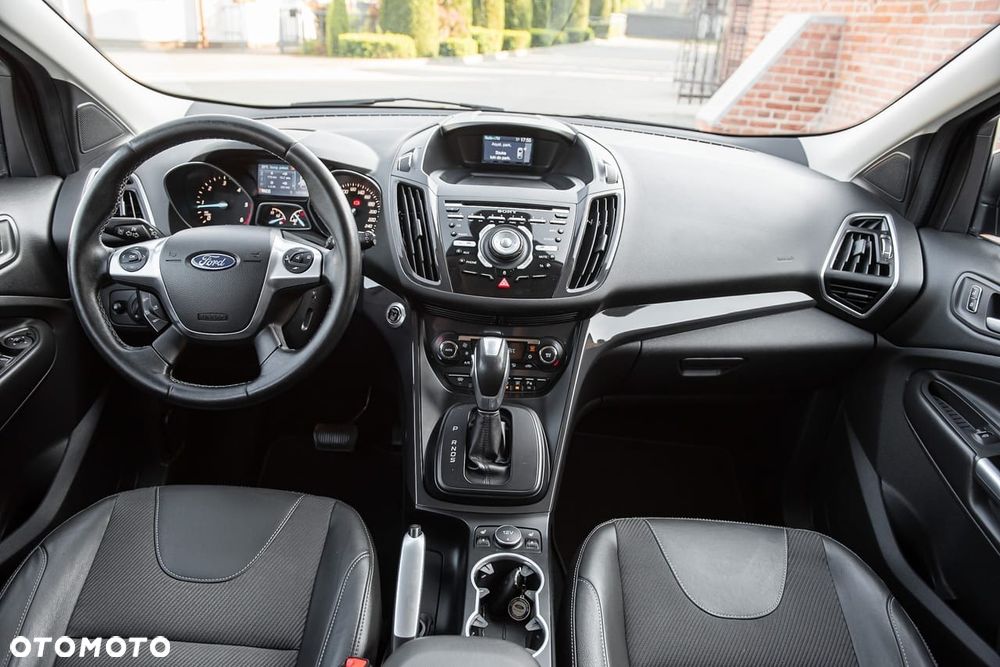 Ford Kuga 2.0 TDCi 4x4 Titanium - 14