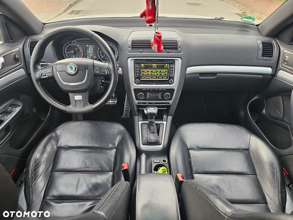 Skoda Octavia 2.0 TDI RS DSG - 7