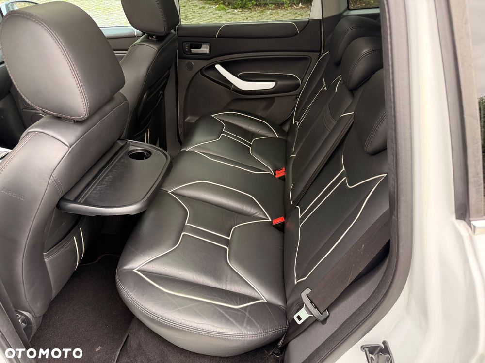 Ford Kuga 2.0 TDCi Titanium - 14