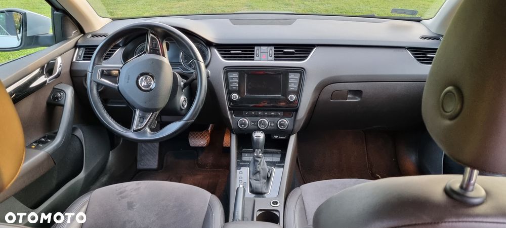 Skoda Octavia 2.0 TDI L&K DSG - 10