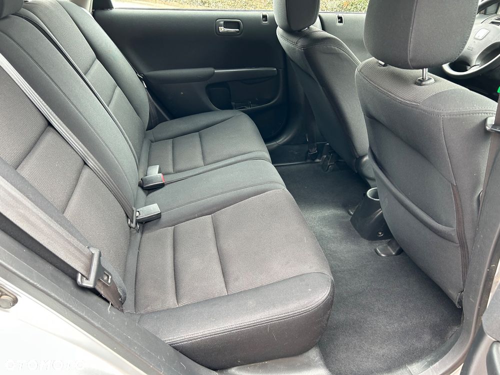 Honda Civic 1.4i Extra Edition - 27