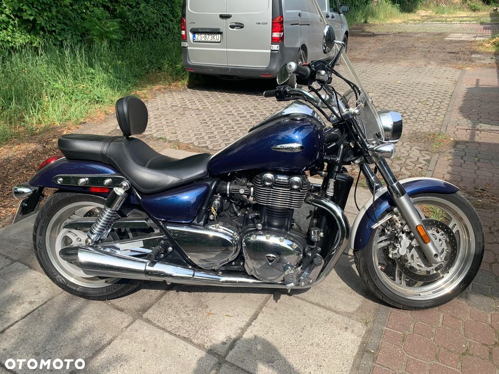 Triumph Thunderbird - 1