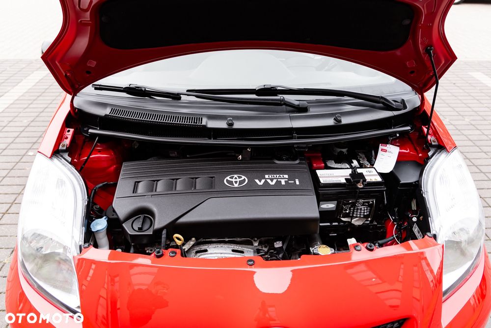 Toyota Yaris 1.33 Prestige - 35