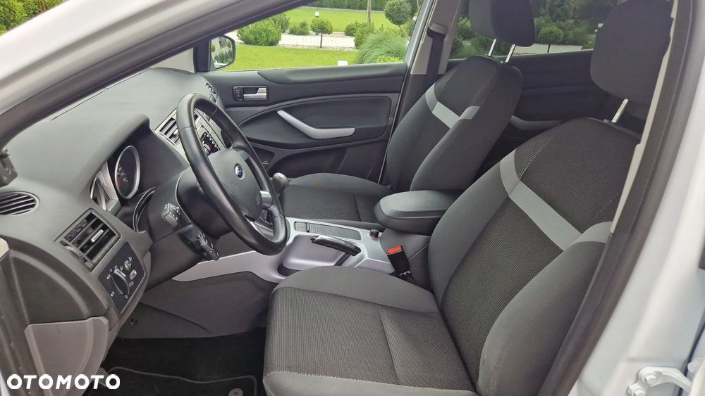 Ford Kuga 2.0 TDCi 2x4 Champions Edition - 9