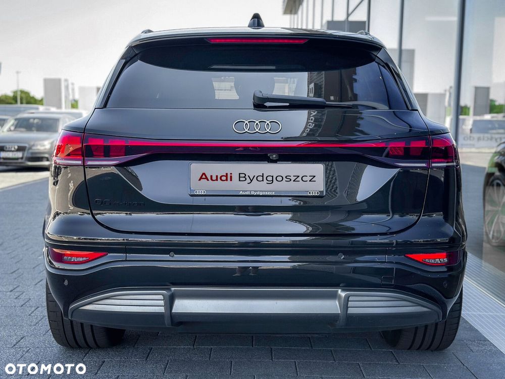 Audi Q6 e-tron - 15