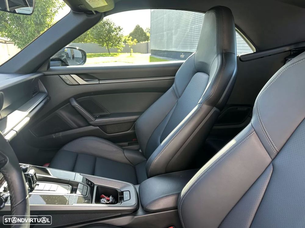 Porsche porsche-992 Carrera Cabriolet PDK - 33