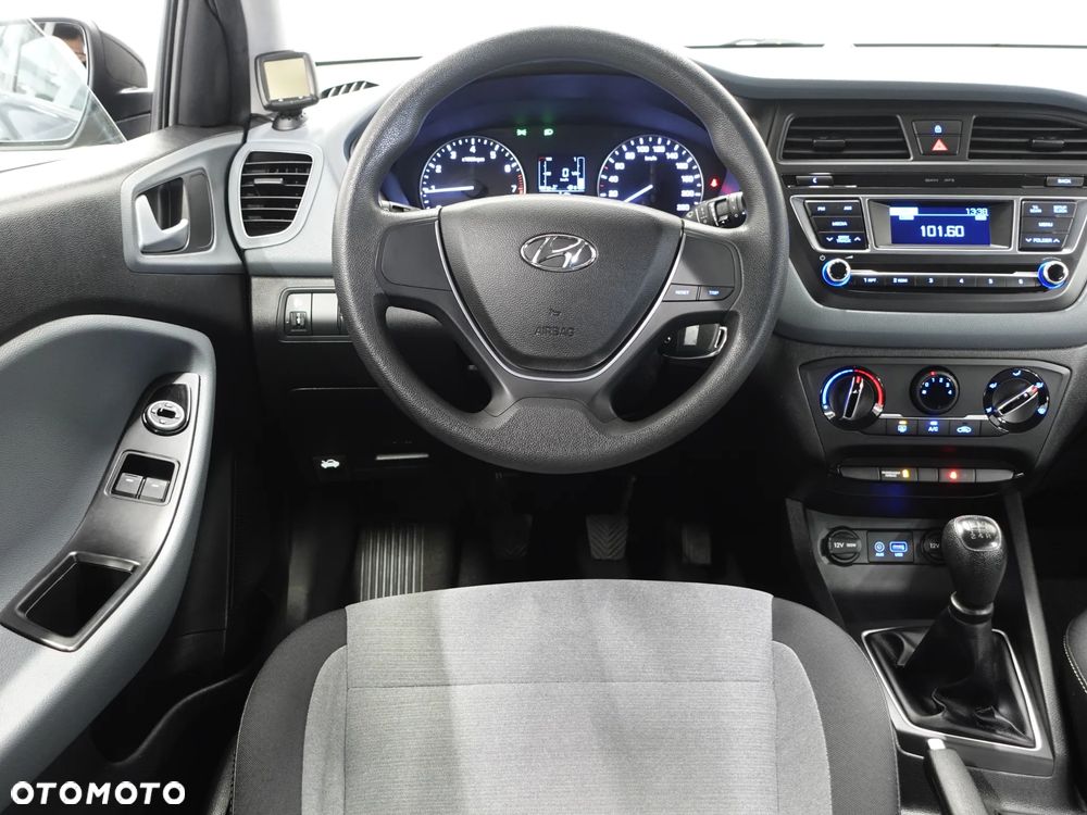 Hyundai i20 1.2 Classic - 29