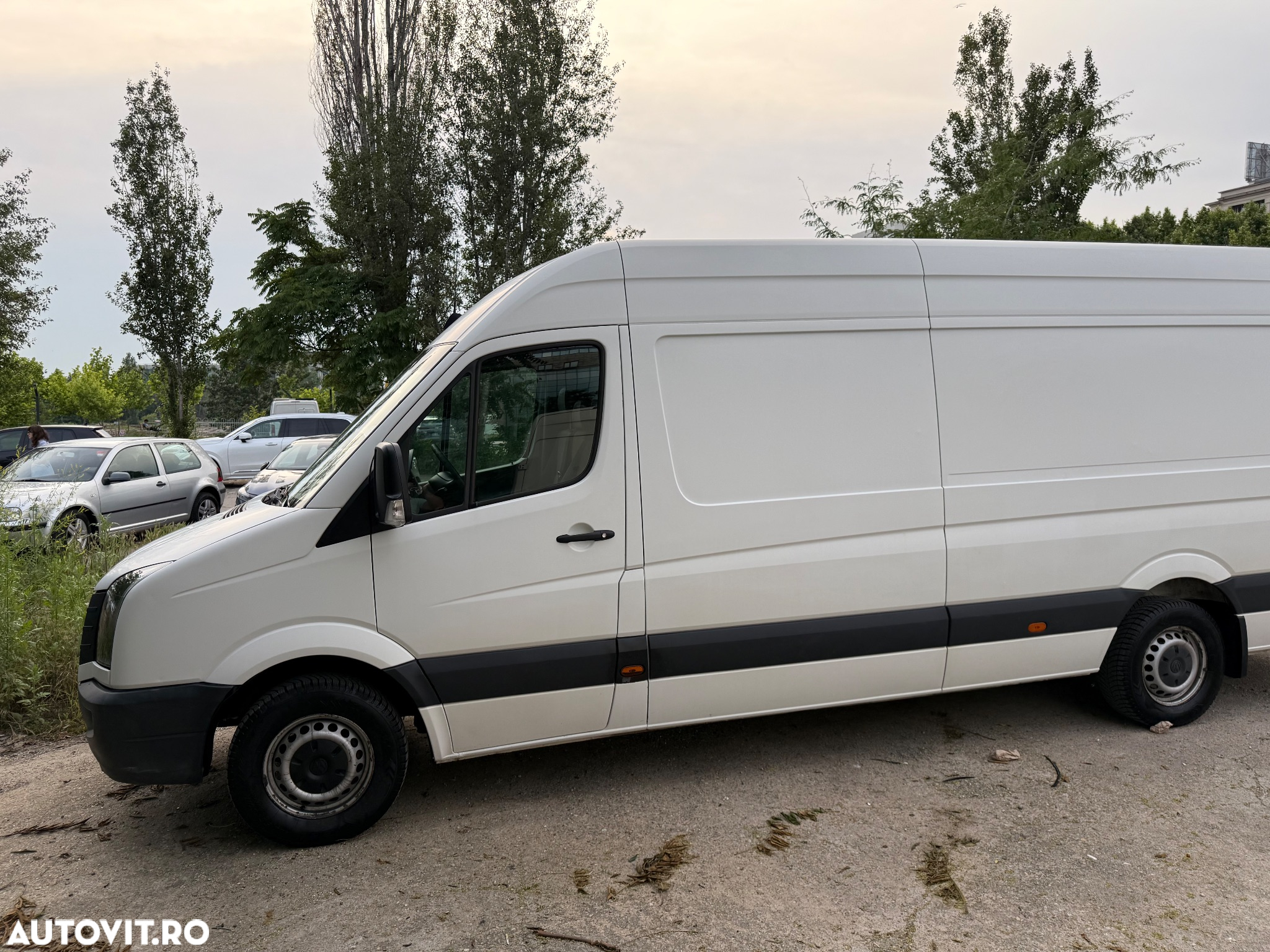 Volkswagen Crafter 2017 VW 2.0 140cai Unic Proprietar de Noua Km Reali Carte Service Istoric Complet Stare buna Fără rugina Duba Autoutilitara NU Sprinter - 12