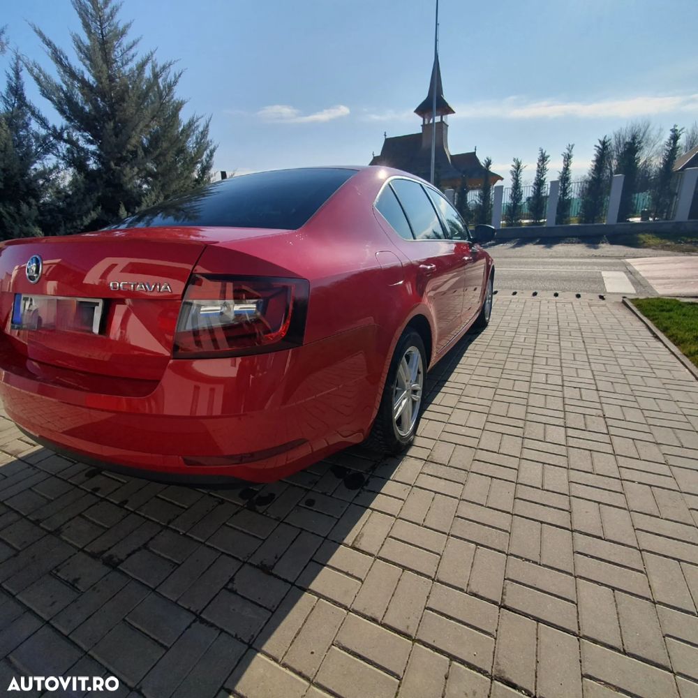 Skoda Octavia 1.5 TSI DSG Style - 4