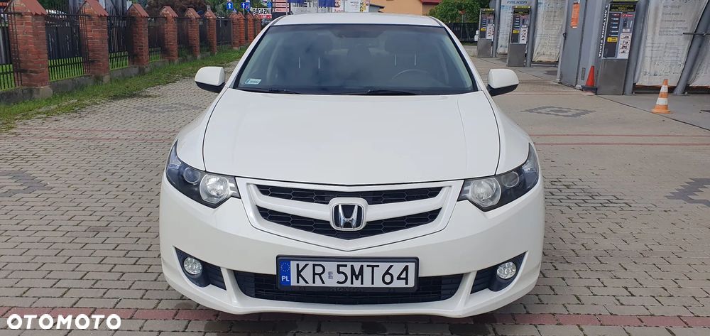 Honda Accord 2.0 Executive - 18