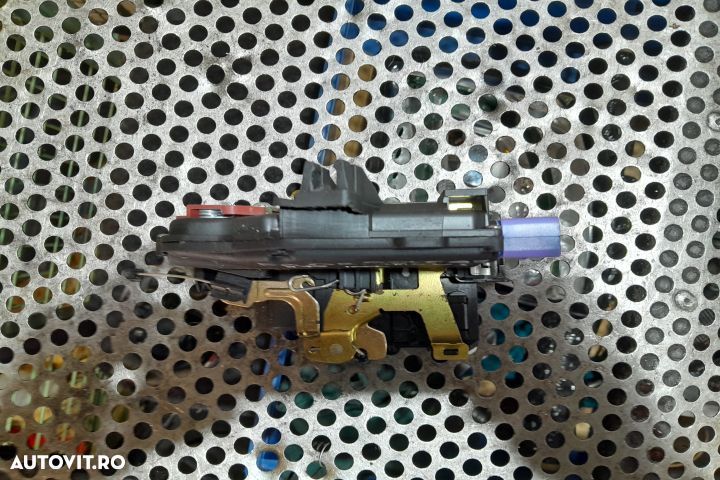 Broasca usa fata dreapta 3D1837016 Volkswagen VW Golf Plus 1 [2004 - - 2