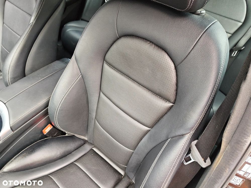 Mercedes-Benz Klasa C 180 (BlueTEC) d 7G-TRONIC Avantgarde - 23