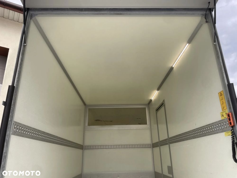 Renault Master Izoterma Winda - 15