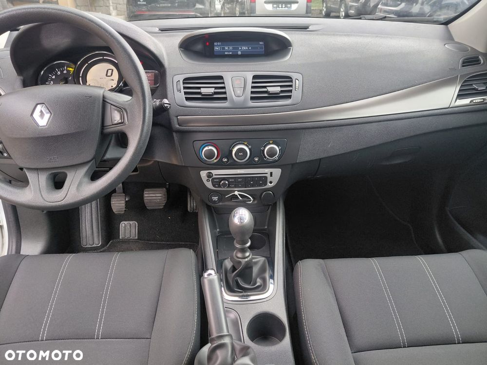 Renault Megane 1.6 16V 110 LIMITED - 6