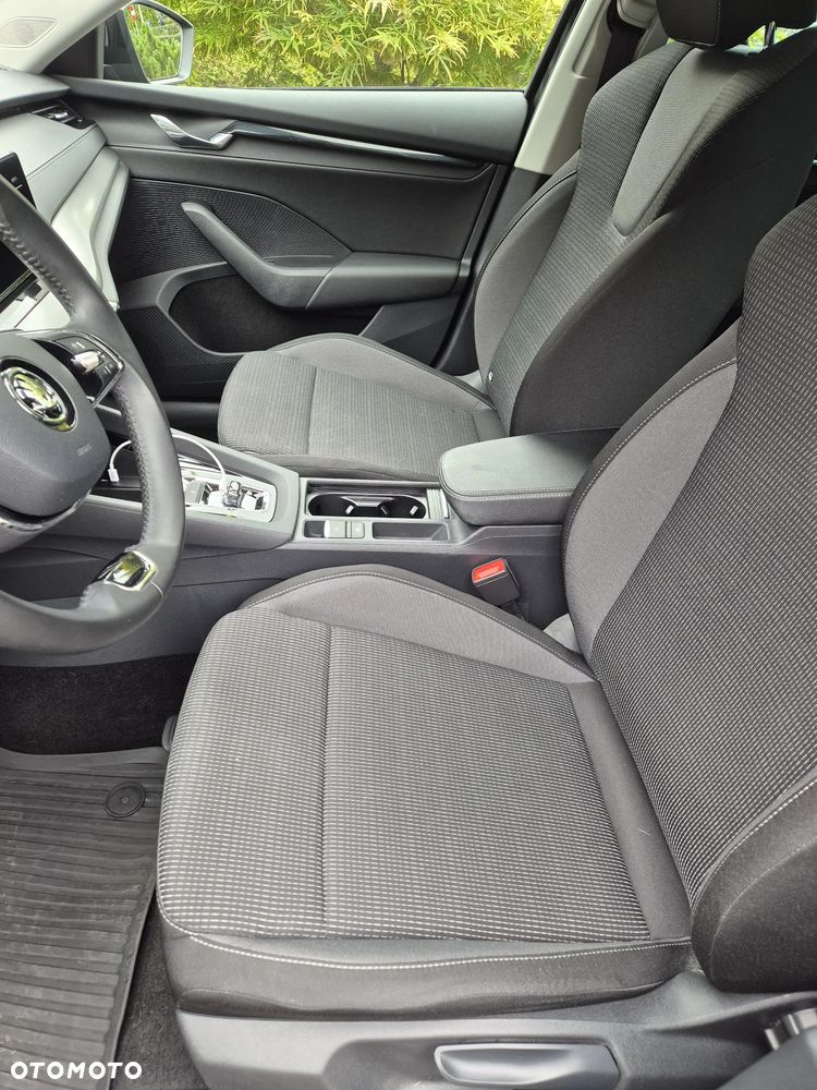 Skoda Octavia 2.0 TDI Ambition DSG - 5