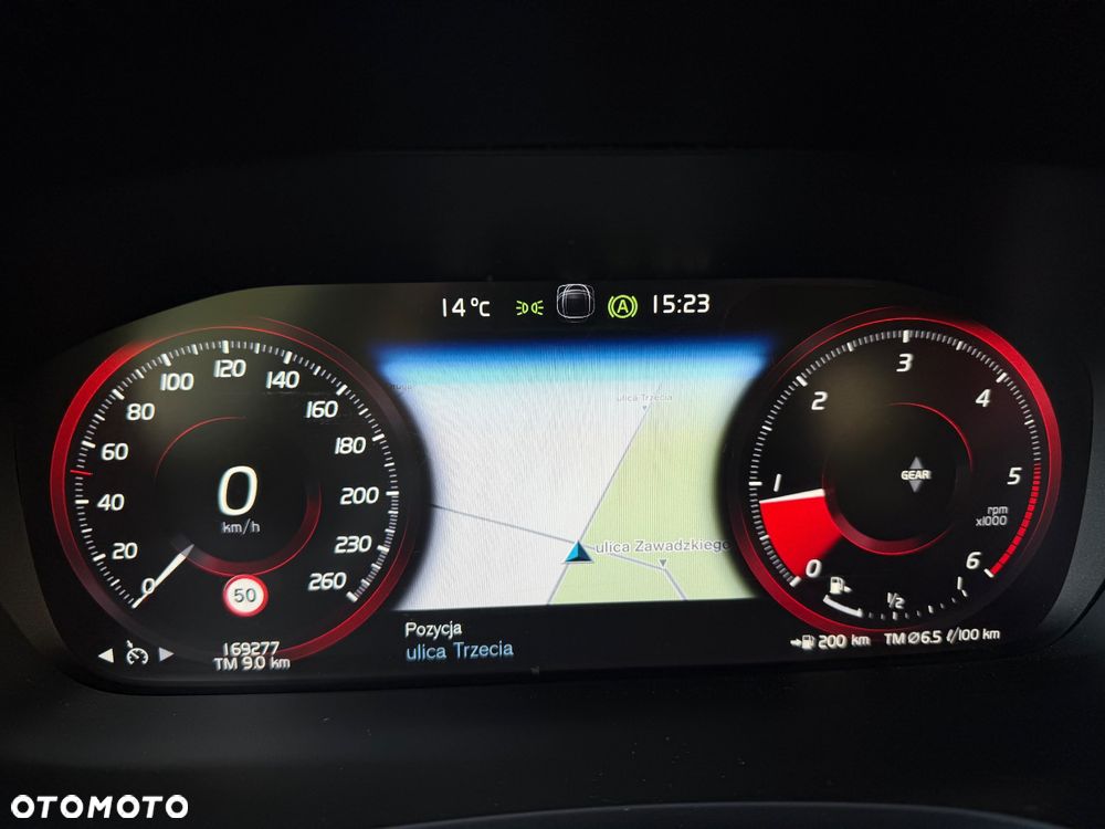 Volvo V60 D3 Momentum Core - 16