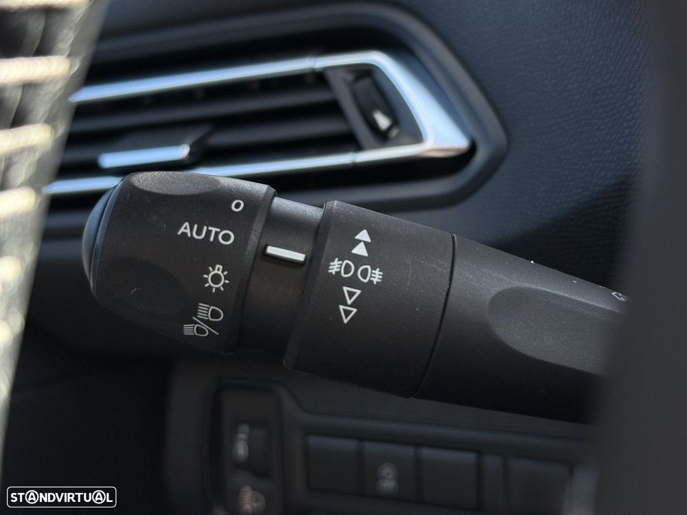 Peugeot 308 SW 1.5 BlueHDi Style - 10