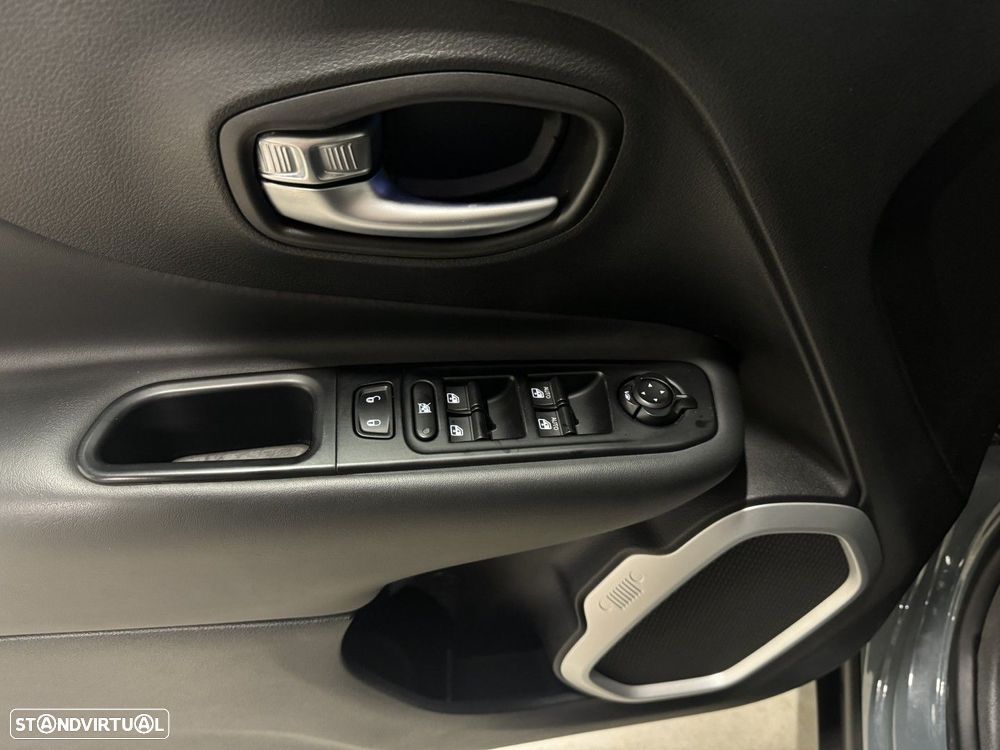 Jeep Renegade 1.6 MJD Limited - 21