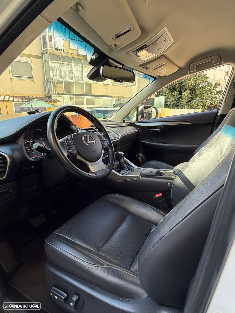 Lexus NX 300h F Sport 4WD - 7