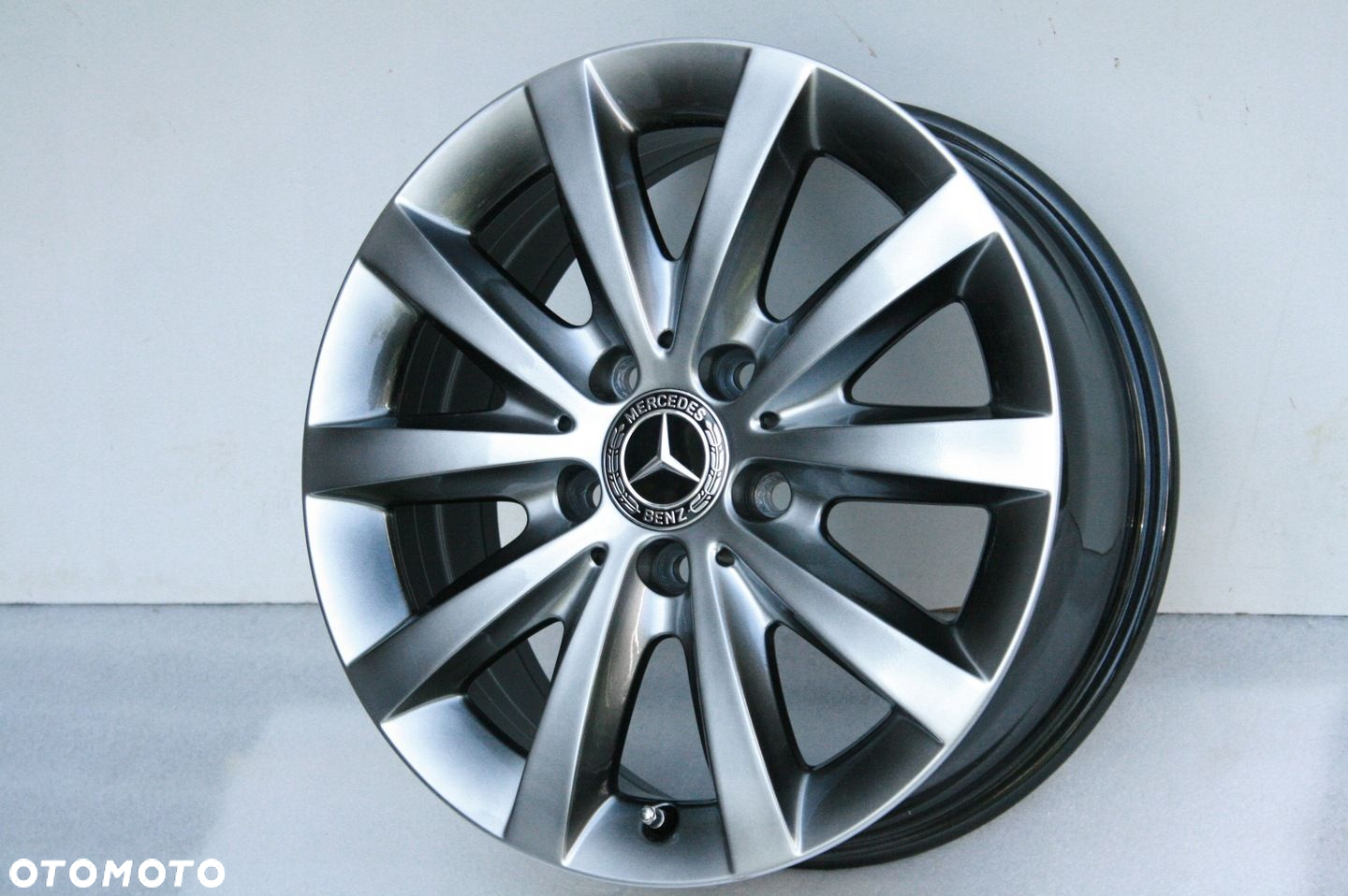 FELGI MERCEDES V VITO A CLA B C GLA GLB 16 OE A2464010500 ORYGINALNE - 4